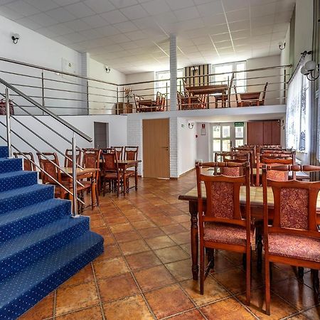 Hotel Zamek Giżycko Esterno foto