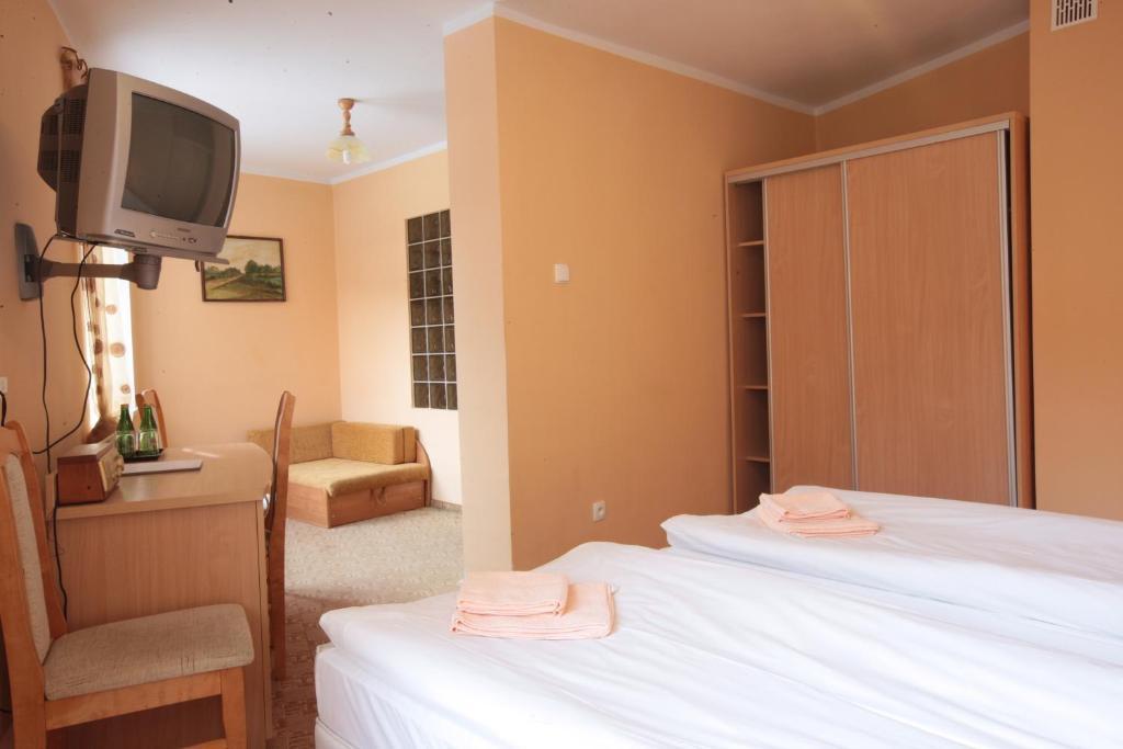 Hotel Zamek Giżycko Esterno foto